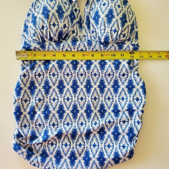 A Pea In The Pod Maternity Tankini Top - Picture 8 of 8